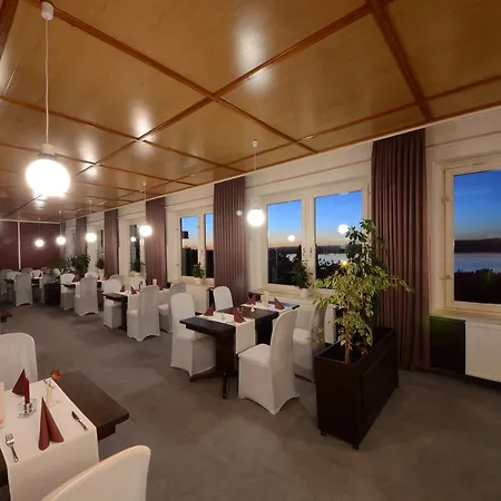 Отель Land-gut-hotel Barbarossa Келбра