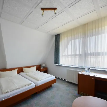 Land-gut-hotel Barbarossa Otel 3*
