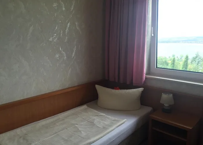 Land-gut-hotel Barbarossa Hotell 3*