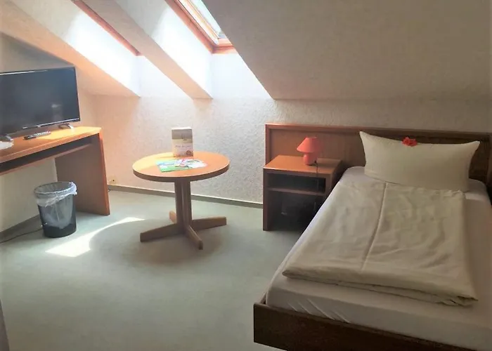 Hotell Land-gut-hotel Barbarossa 3*